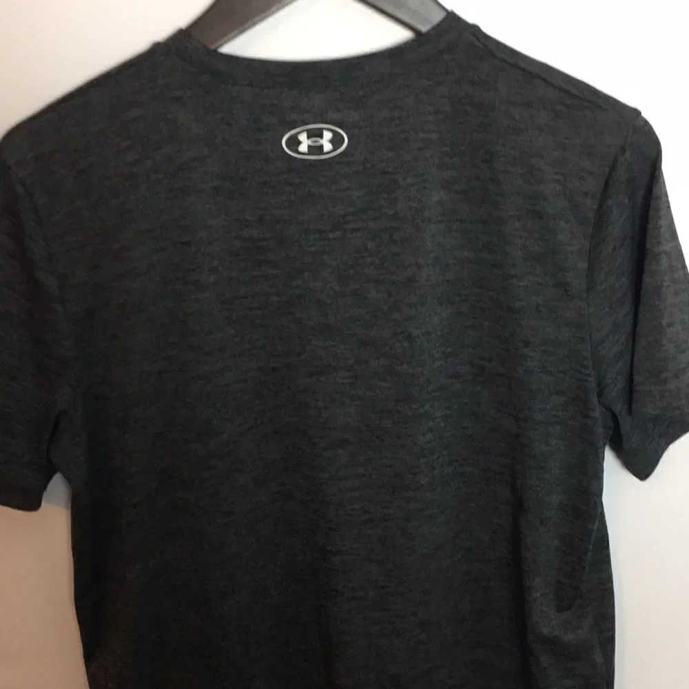 Under Armour HeatGear Loose-Fit Black and Gray T-Shirt Youth XL